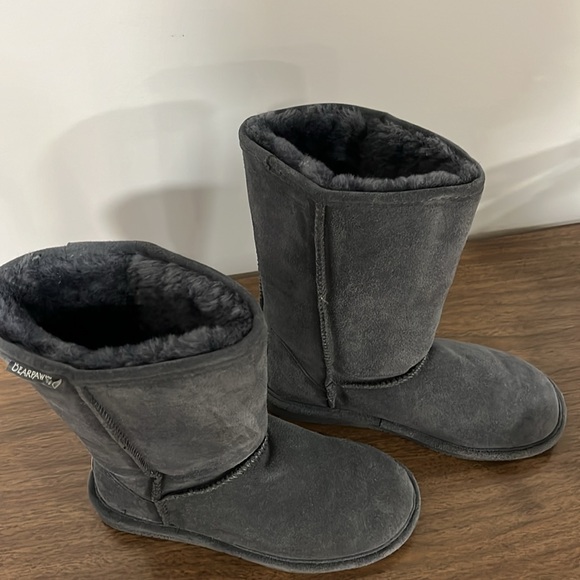 BEARPAW Emma short women’s classic winter slip on boots, size 7, great condition - Picture 2 of 11